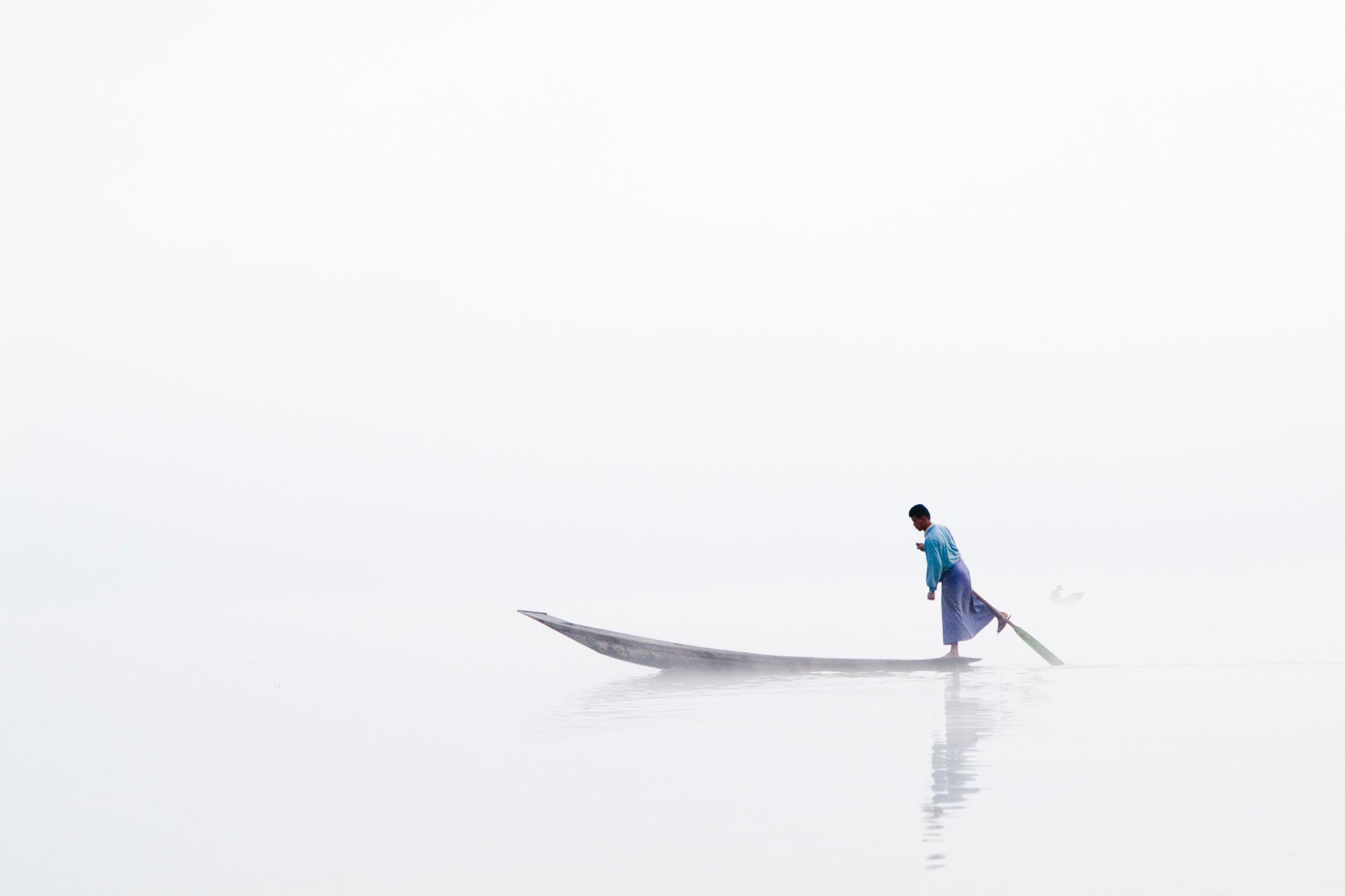 Early Riser - Inle Lake - Myanmar – Michael Chen Photography